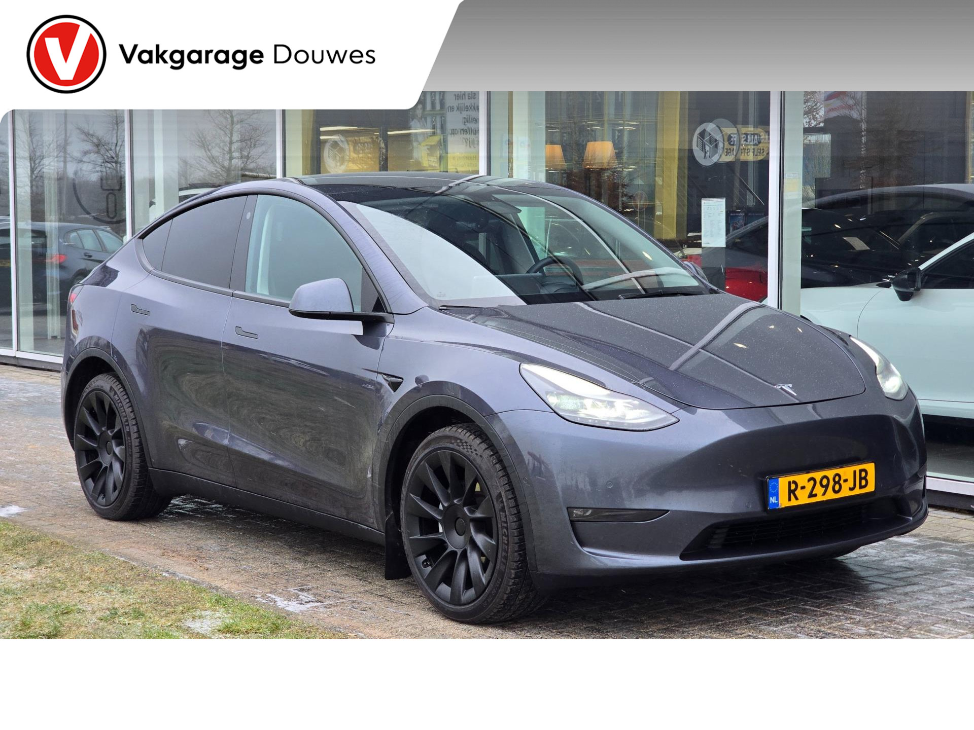 Tesla - Model Y