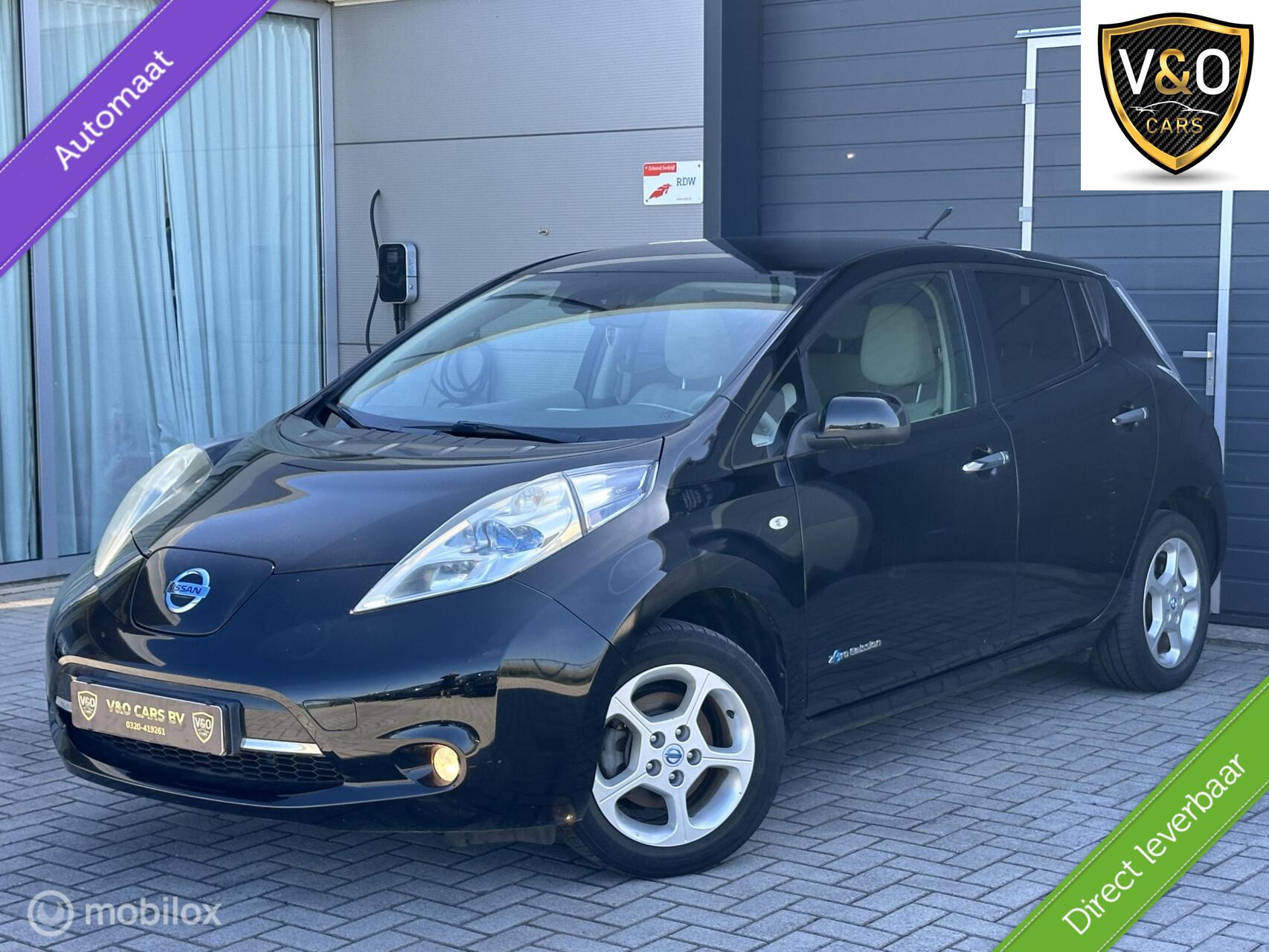 Nissan - Leaf Base 24 kWh