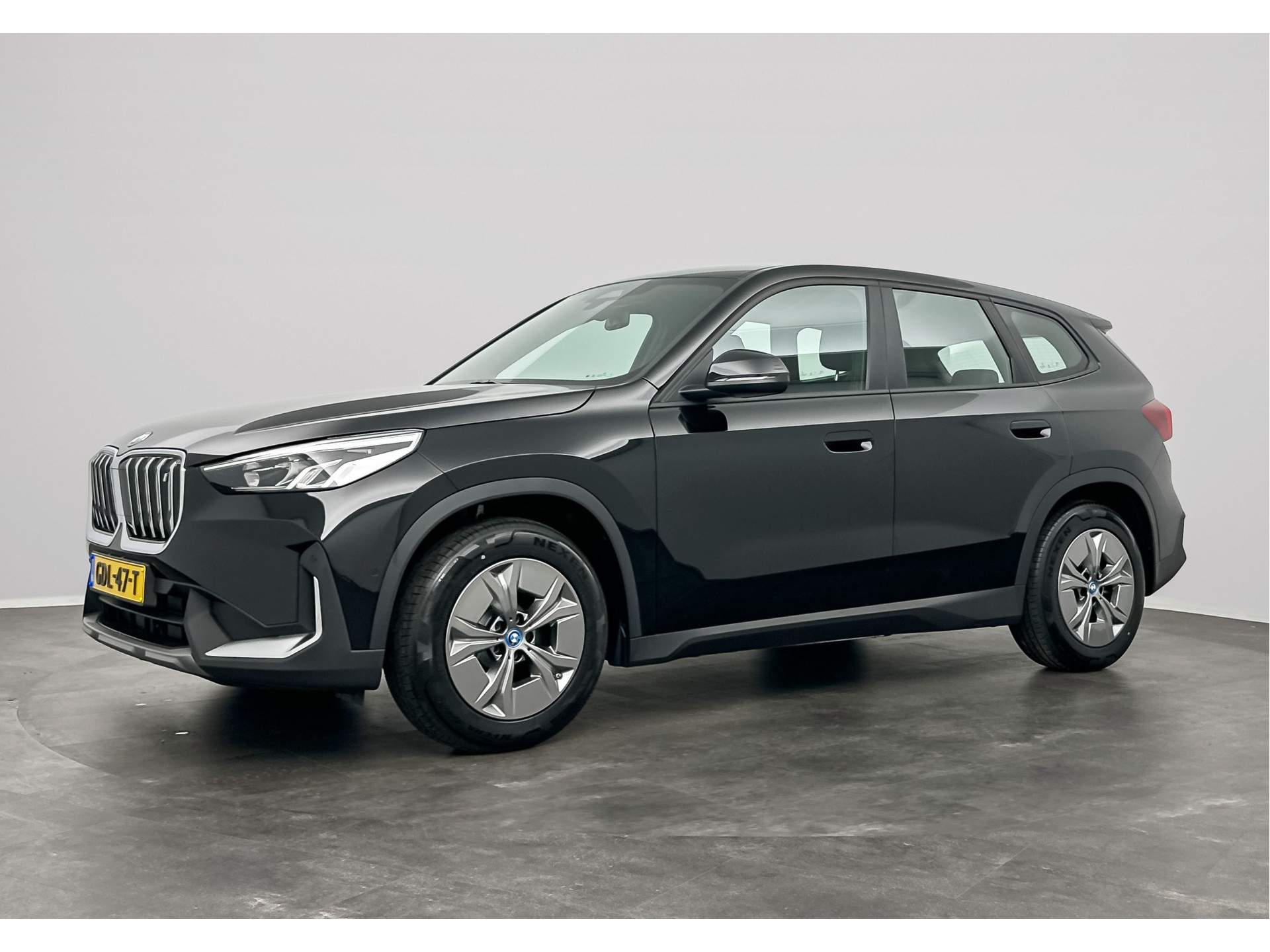 BMW - iX1