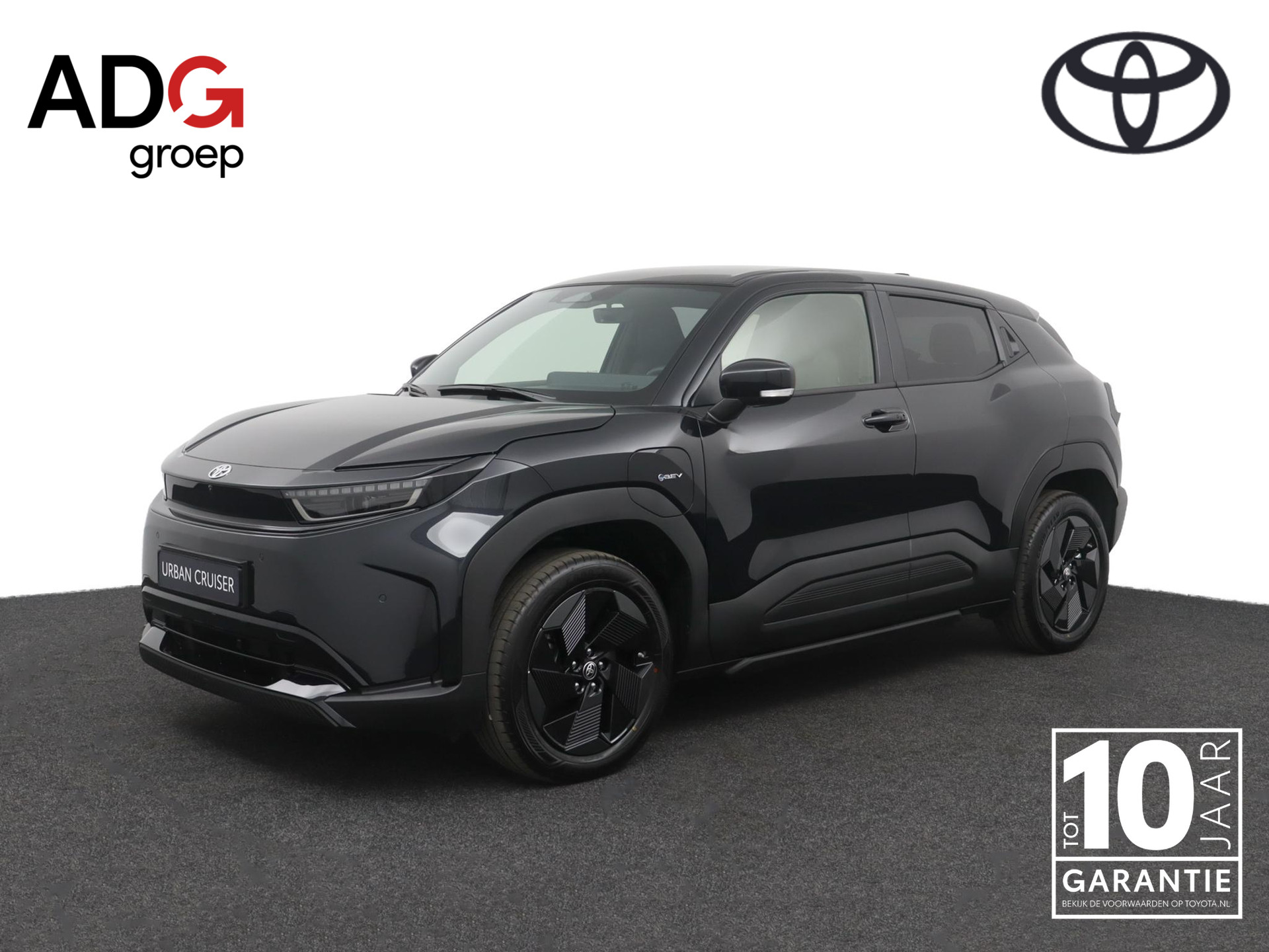 Toyota - Urban Cruiser Dynamic 61 kWh | Nieuw uit voorraad leverbaar! |