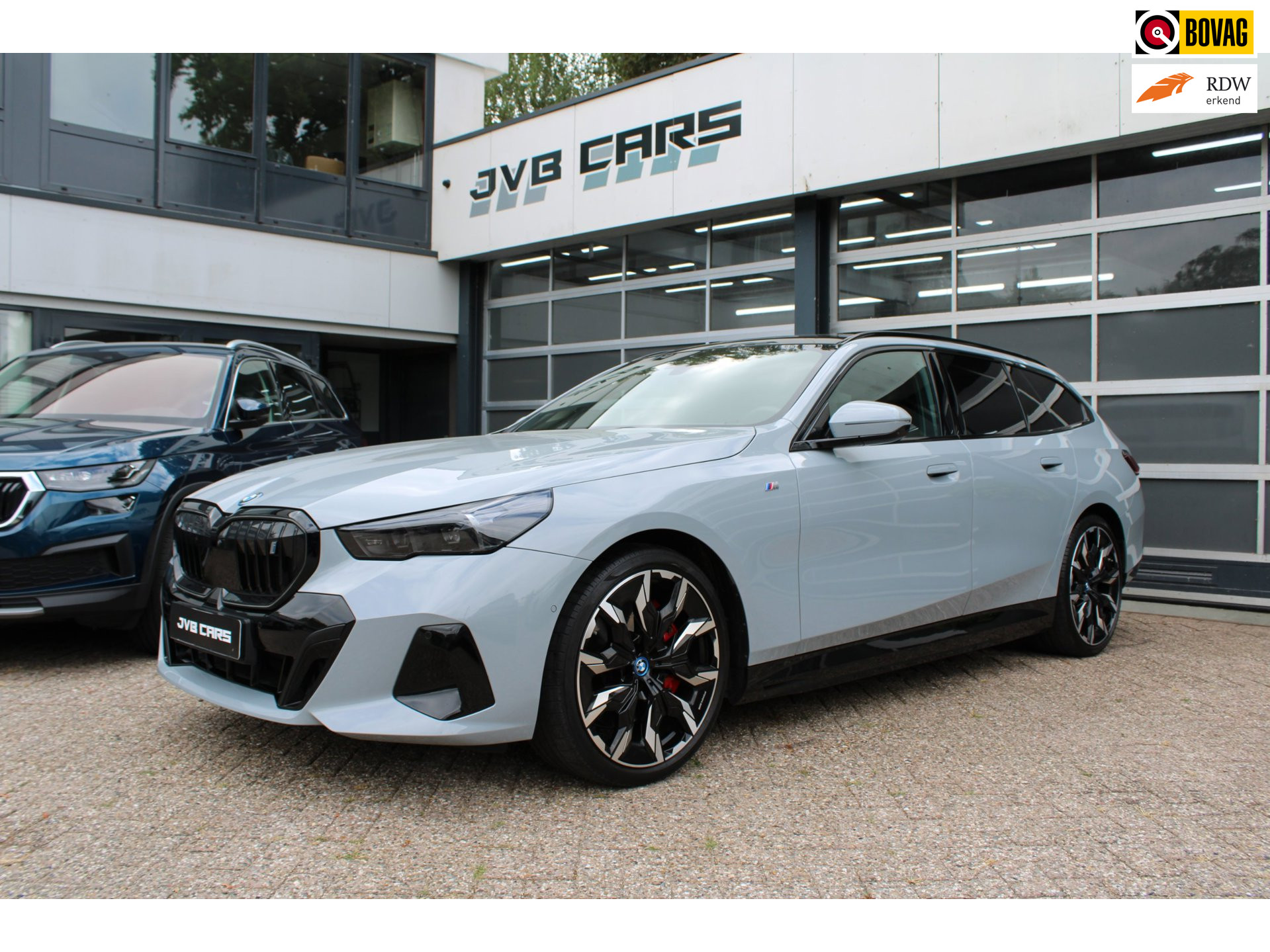 BMW - i5 Touring EDrive40 M Sport Edition 84 kWh — foto 1
