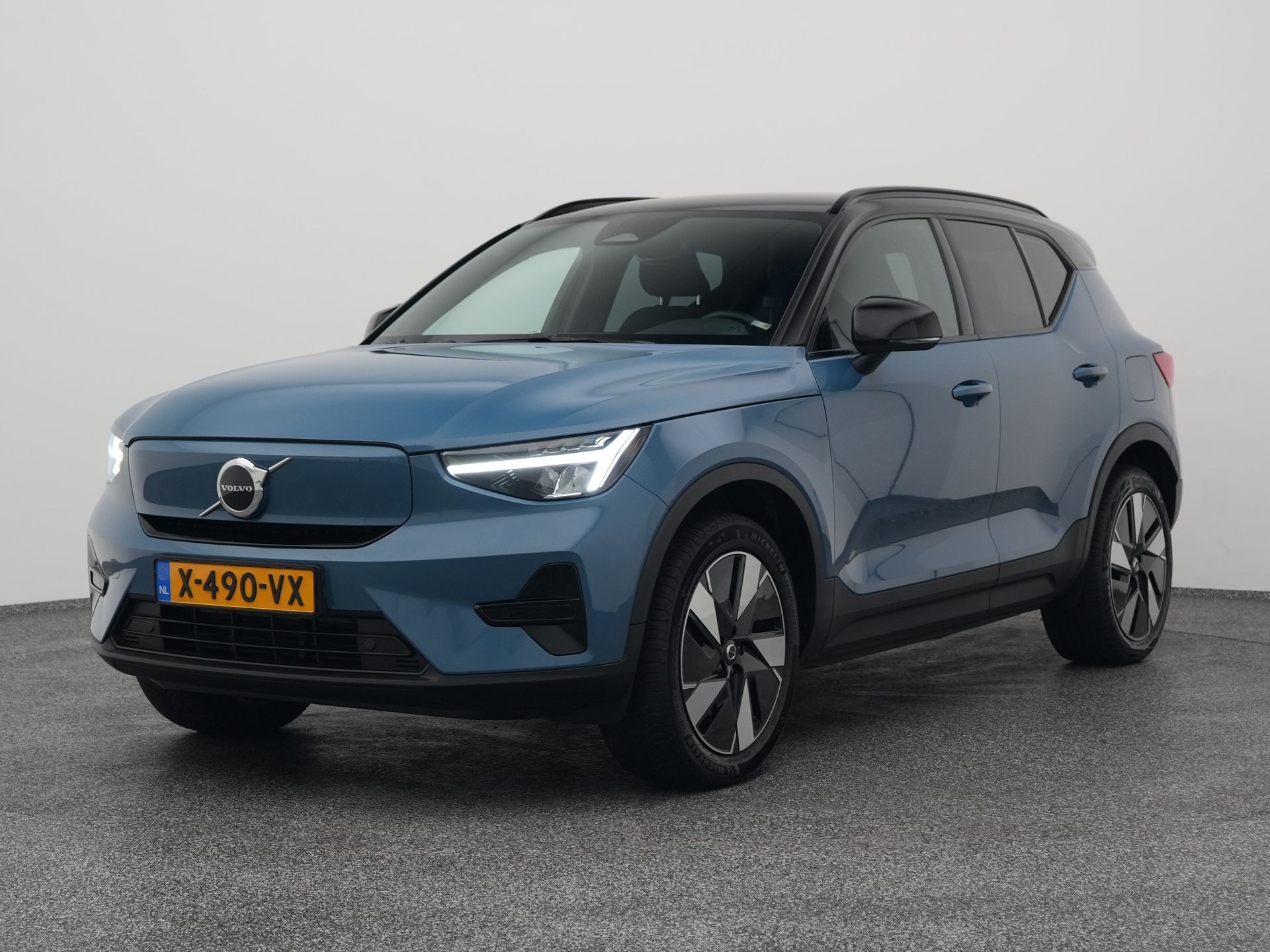 Volvo - Xc40
