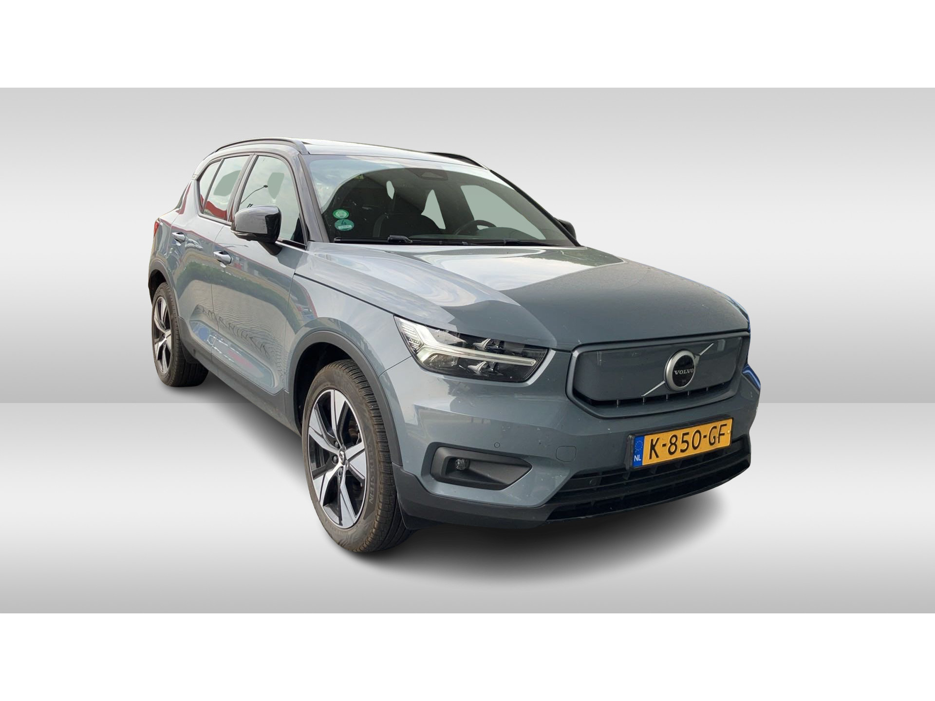 Volvo - Xc40 Recharge P8 AWD R-Design / Trekhaak / Panoramadak / Camera /