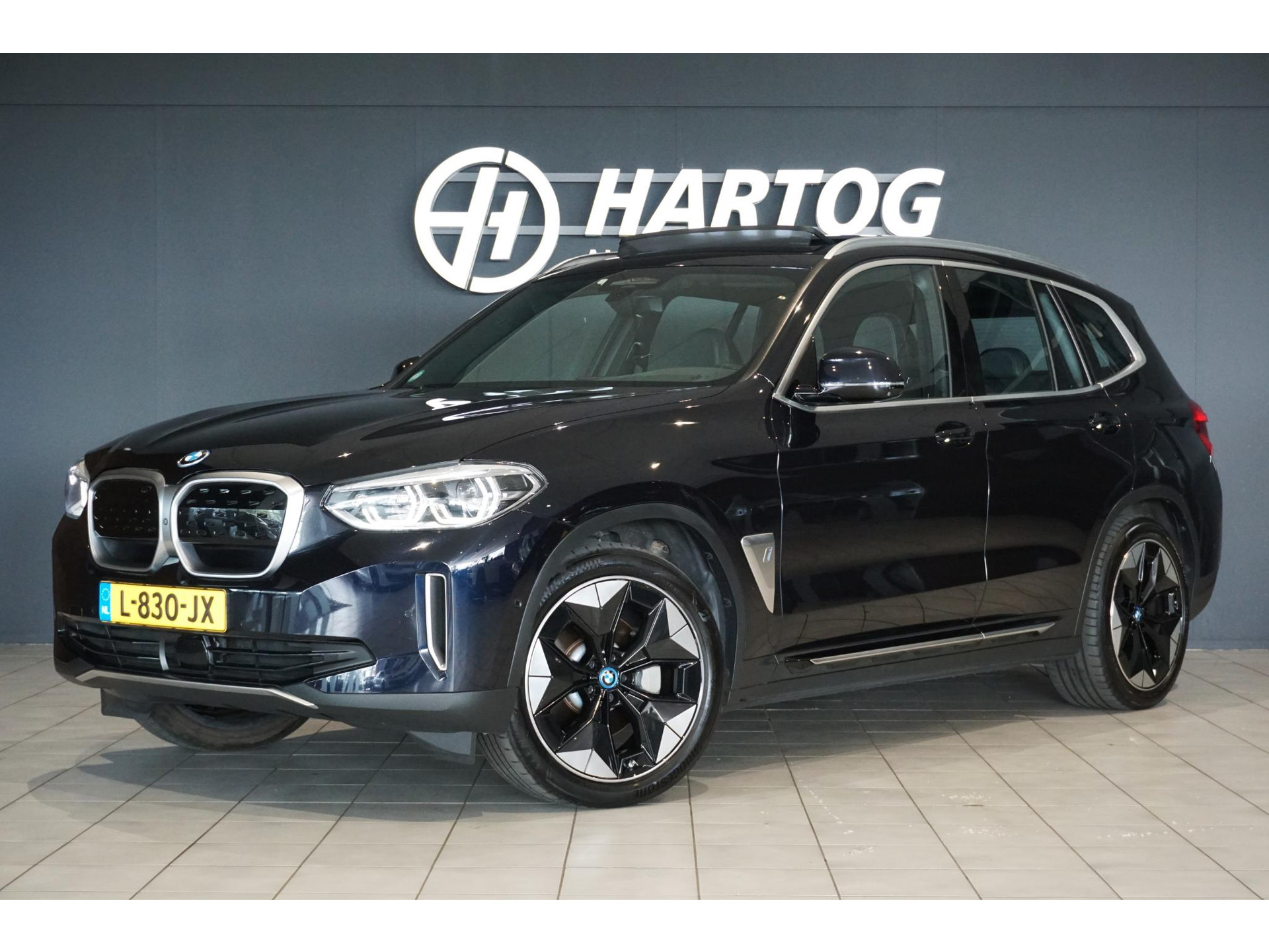 BMW - iX3