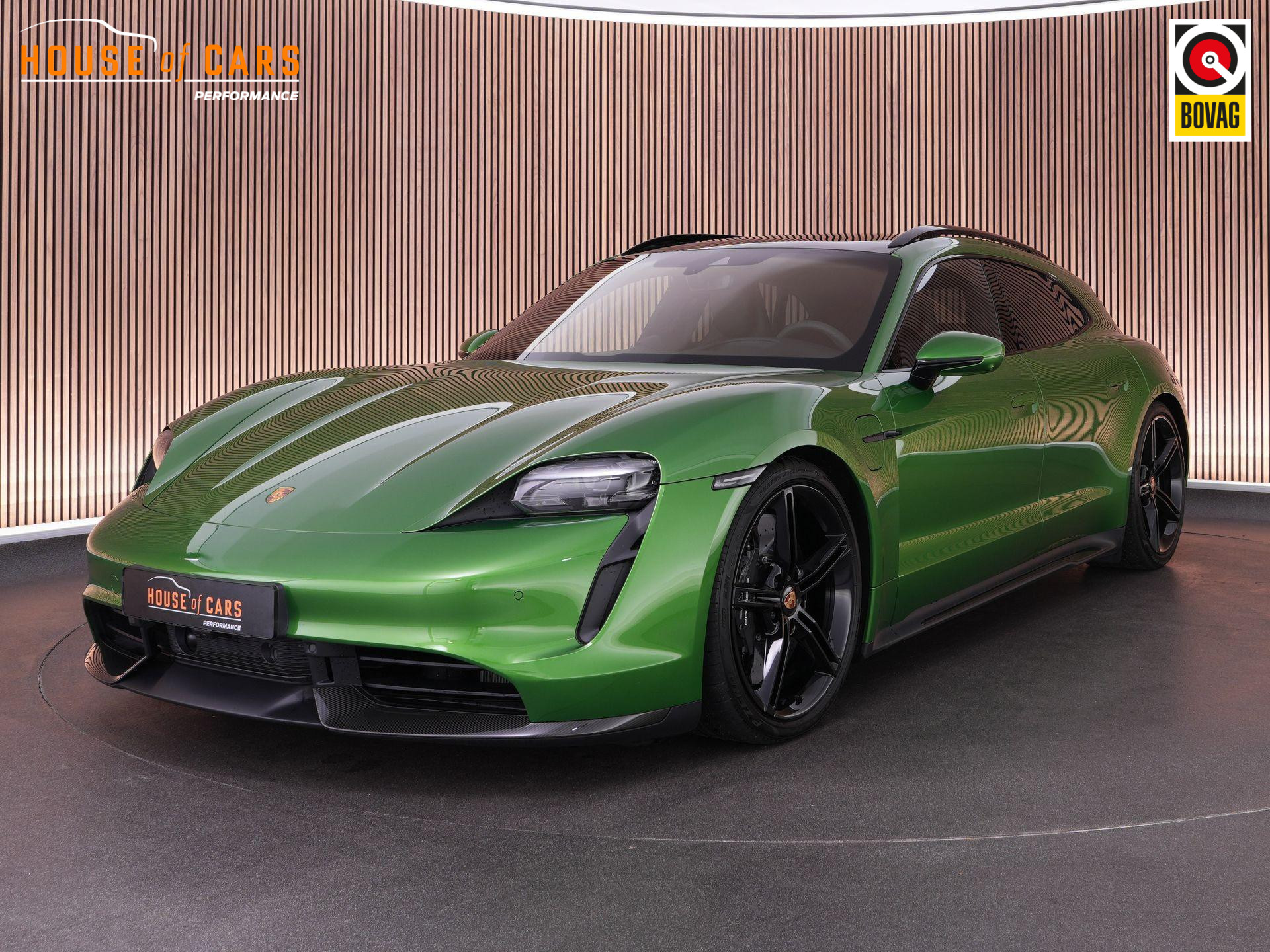 Porsche - Taycan Sport Turismo Turbo S 625pk 93 kWh |BTW|PTS Mamba green|Burmester|achteras