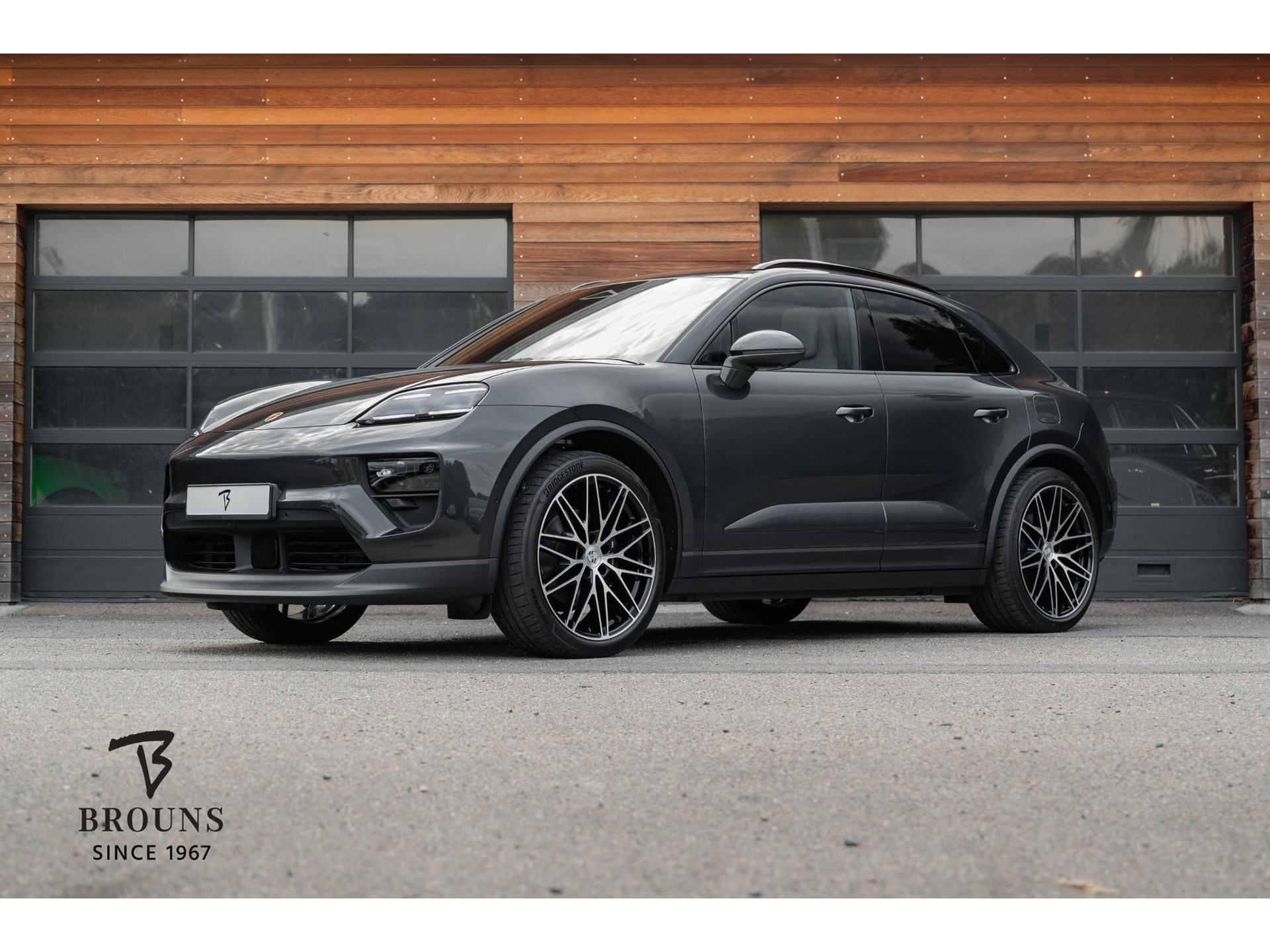 Porsche - Macan 4 100 kWh 408pk | Fabrieksgarantie | 1e. Eig.