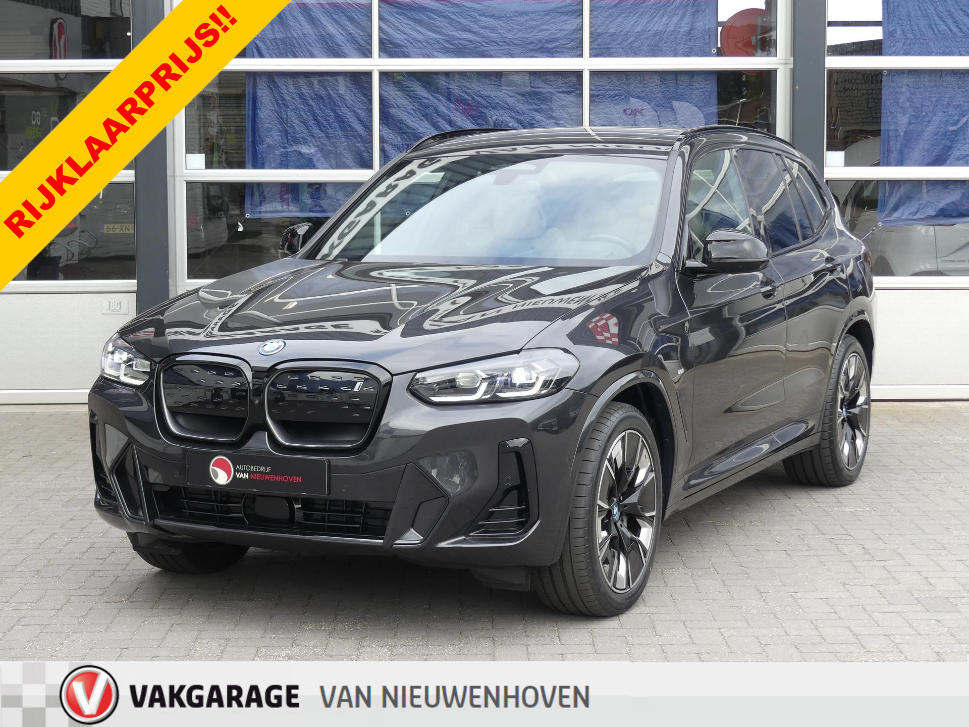 BMW - iX3