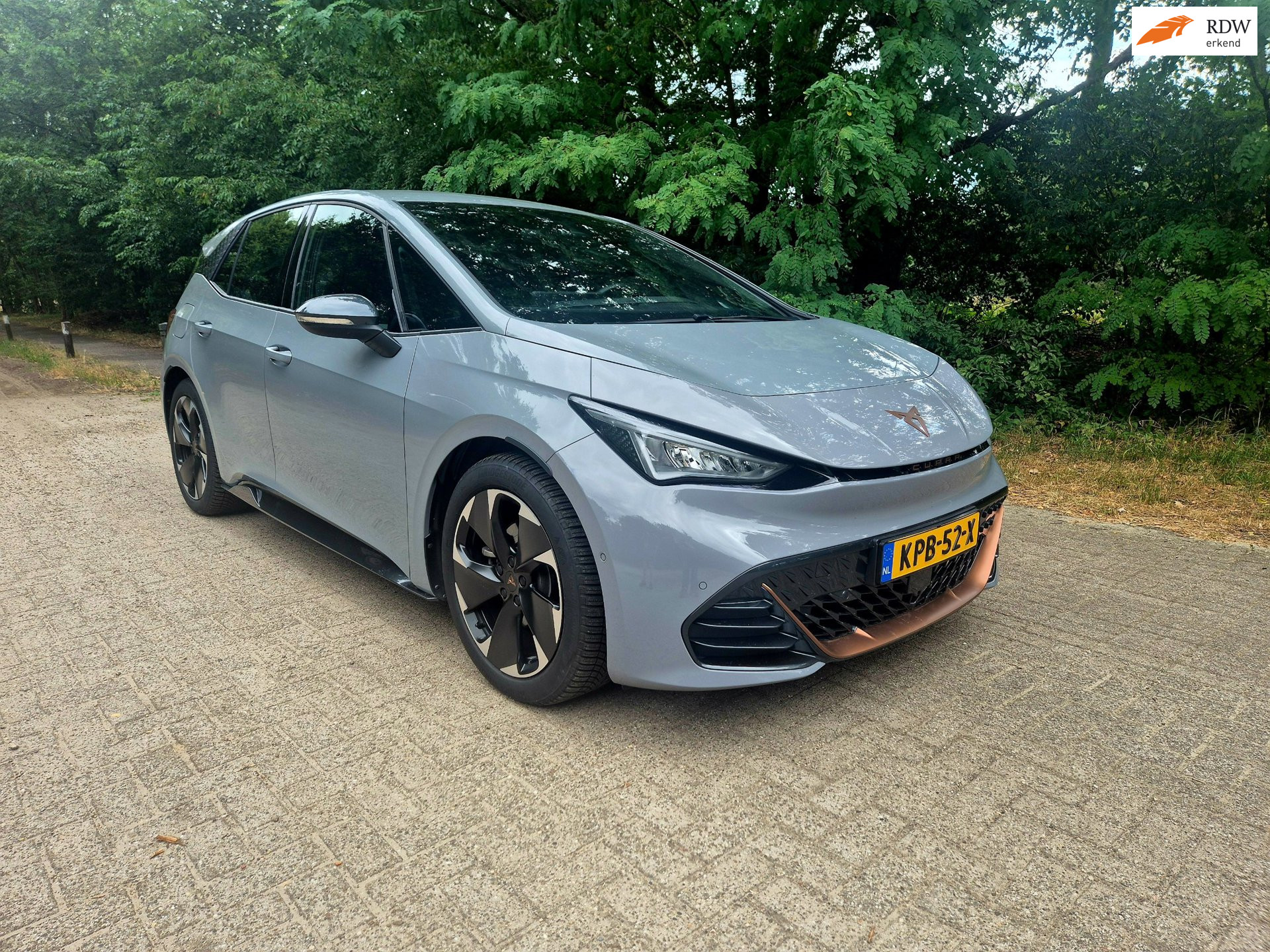 Cupra - Born Impulse 62 kWh SOH 97.4 % — foto 1
