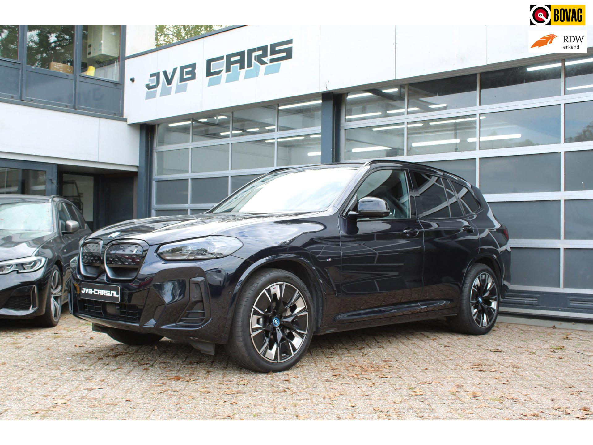BMW - iX3 High Executive 80 kWh/pano/Mpakket — foto 1