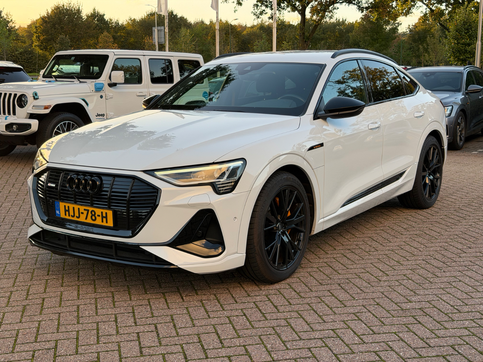 Audi - e-tron Sportback 50 quattro S edition 71 kWh / SOH 97%! / Nieuwstaat / Camera — foto 1