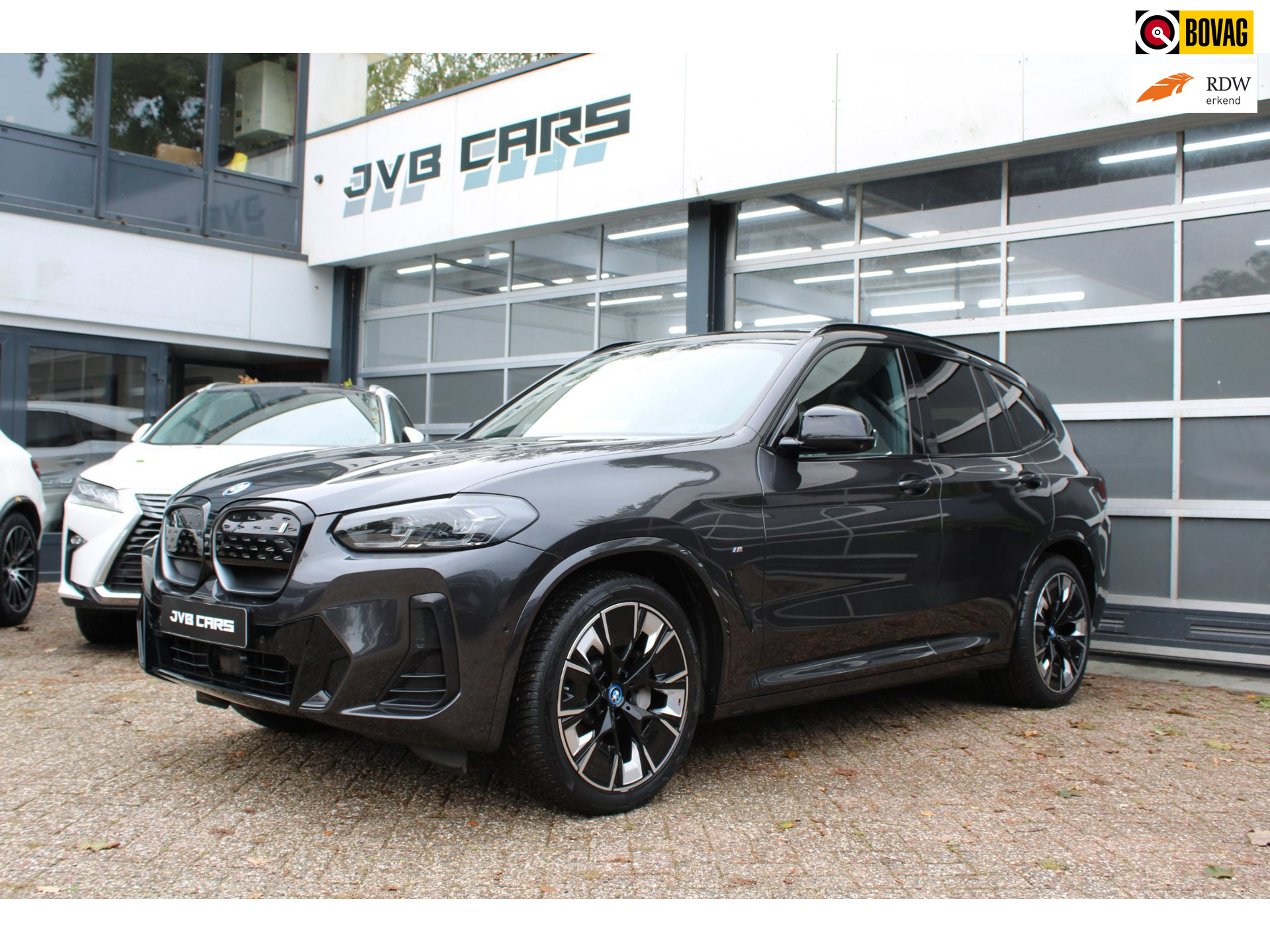 BMW - iX3