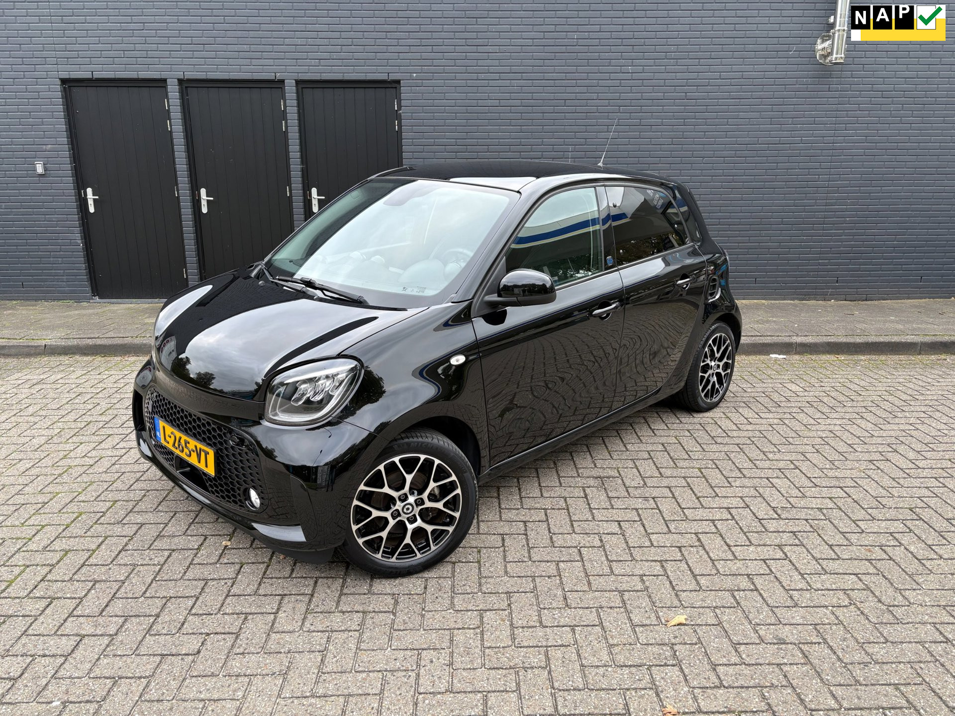 Smart - Forfour EQ Comfort PLUS 18 kWh Pano Leer Camera Carplay