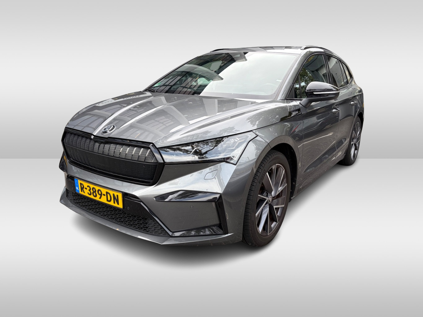 Škoda - Enyaq iV 80 Sportline / Trekhaak / Panoramadak / Camera / Keyless… — foto 1